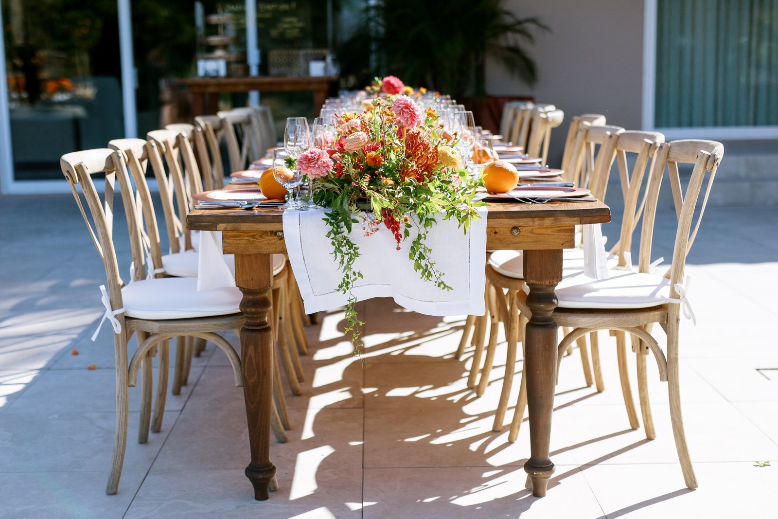 A fresh, floral and citrus summer wedding table