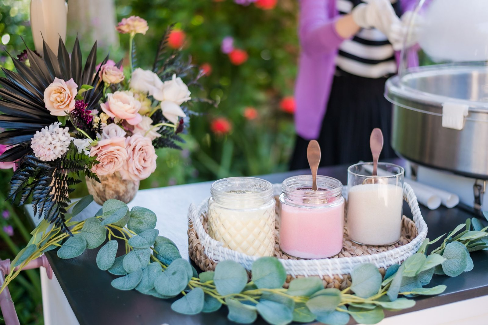 An elegant cotton candy bar