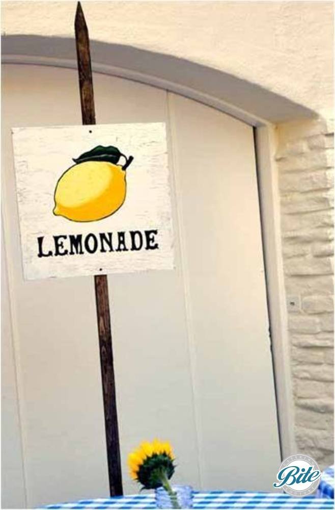 Green Wedding in Bel Air Lemonade Sign